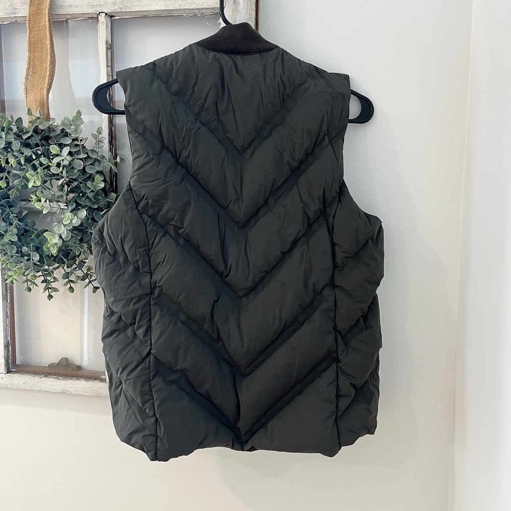 Athleta Inlet Vest Arbor Olive Green Size M water repellent fill goose down‎ - Picture 7 of 9